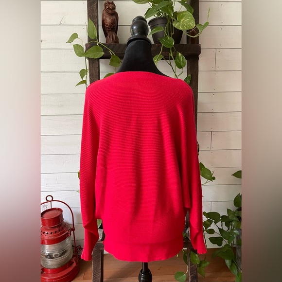 Makarthy: Sweater - Picture 14 of 17